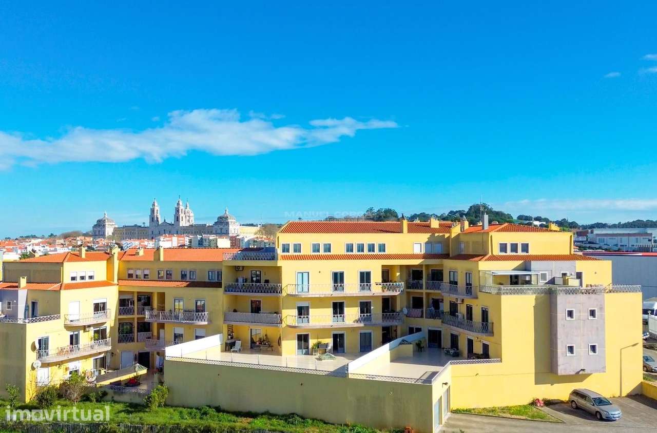 Apartamento T4 com Terraço de Sonho e Vista Deslumbrante sobre Mafra - Grande imagem: 2/35