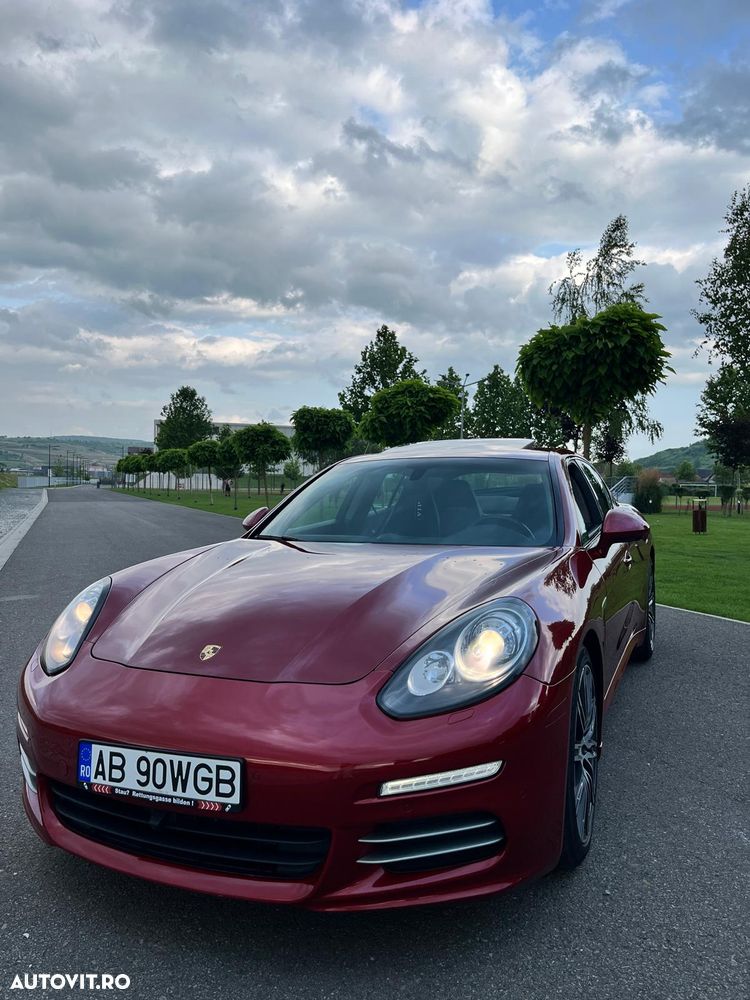 Porsche Panamera - 1