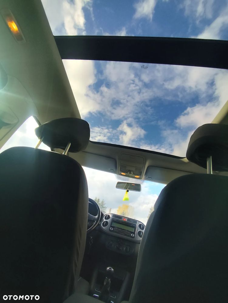 Volkswagen Tiguan - 16