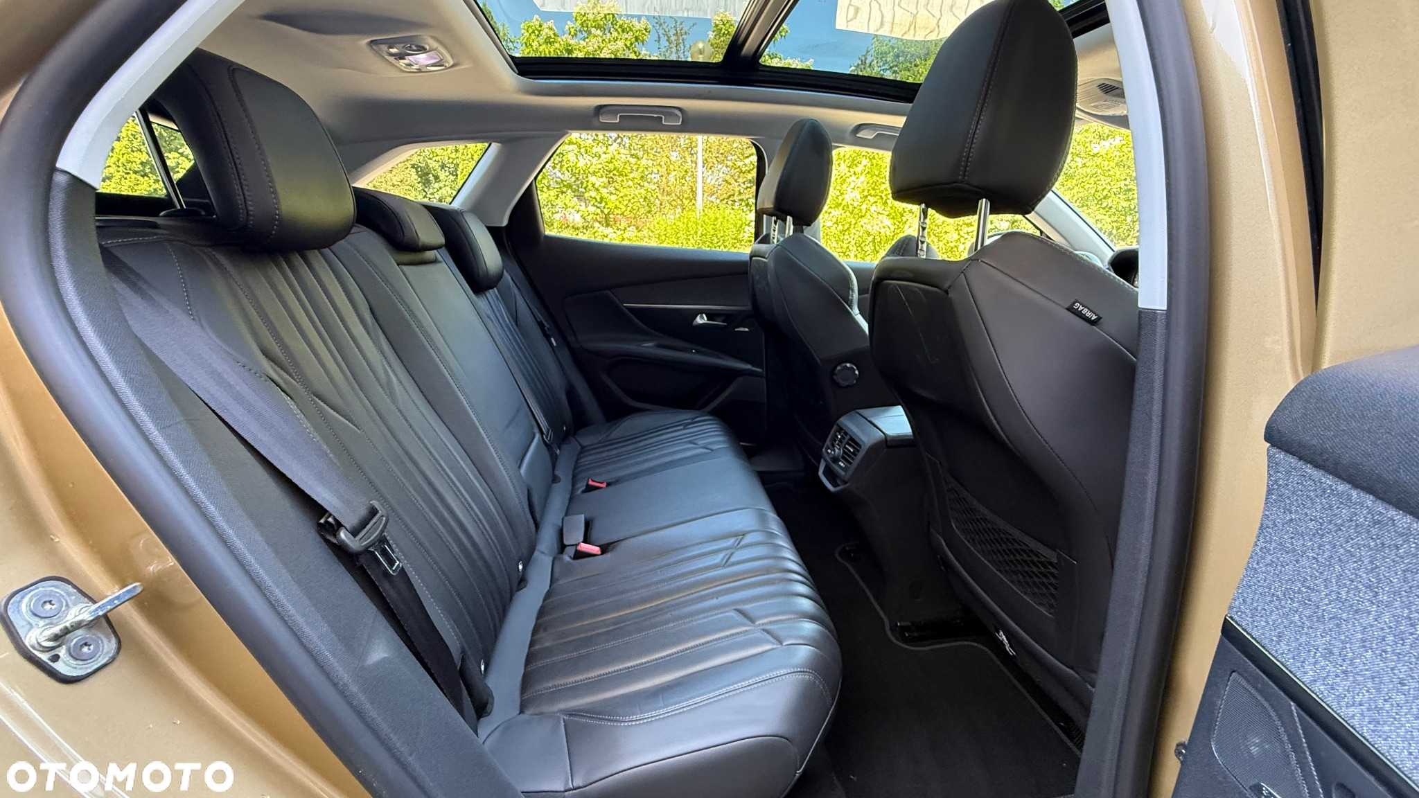Peugeot 3008 1.6 BlueHDi Allure S&S EAT6 - 21