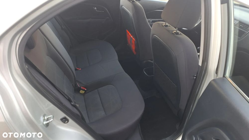 Kia Rio 1.2 Spirit - 11