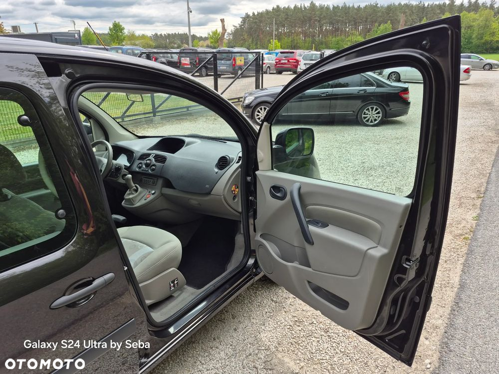 Renault Kangoo 1.6 8V Happy Family - 23