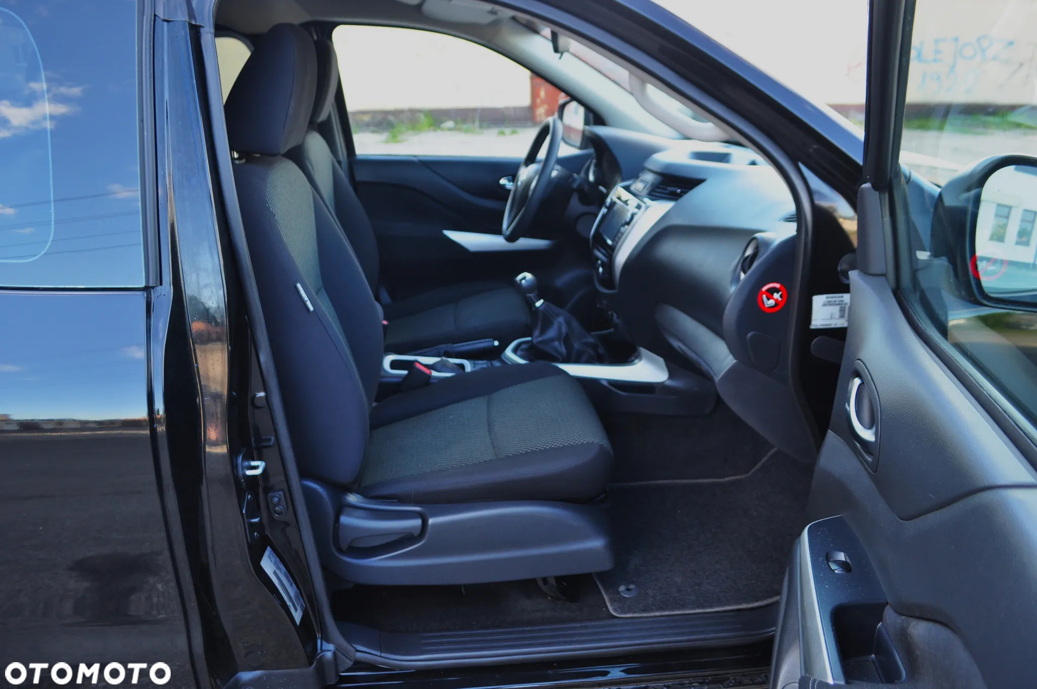 Nissan NP300 Pickup Navara 2.3 dCi Visia EU6 - 23
