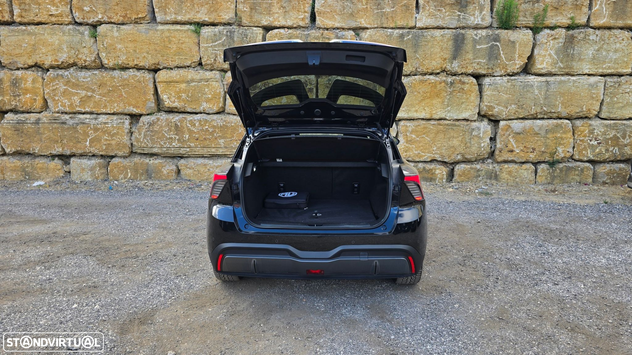 MG MG4 64 kWh Luxury - 58