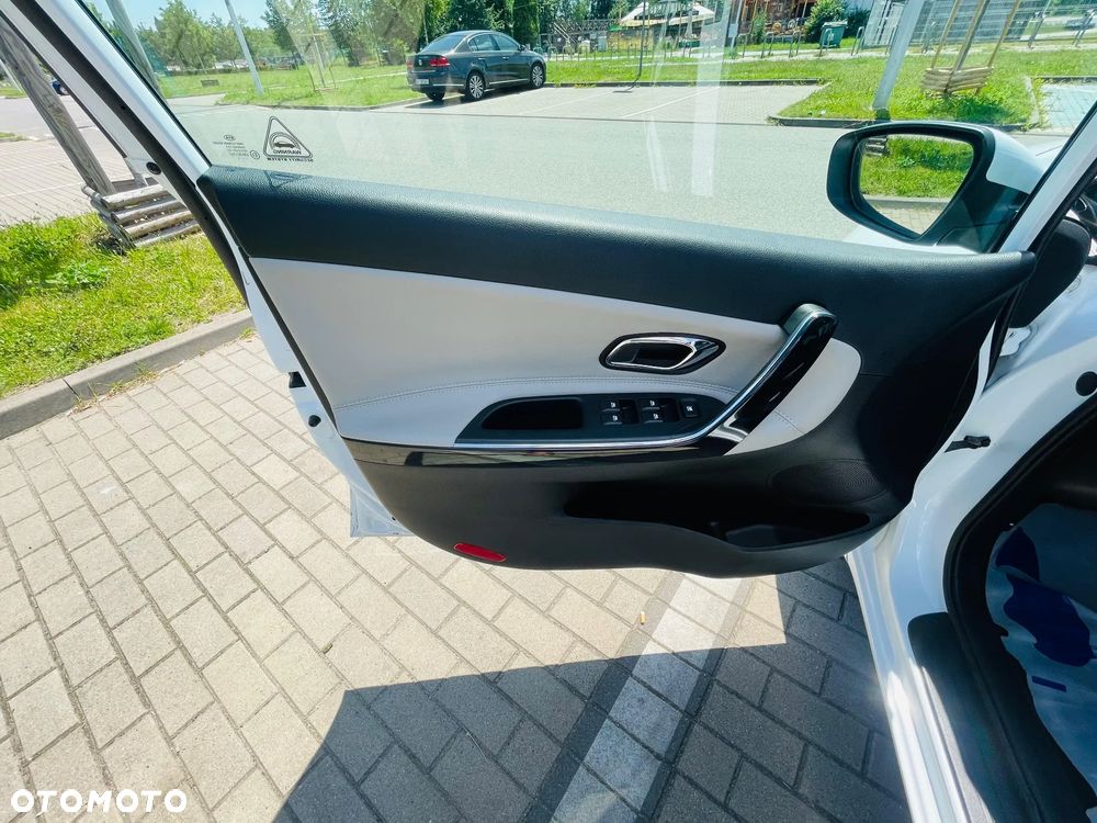 Kia Ceed 1.6 GDI ISG UEFA EURO 2016 - 27