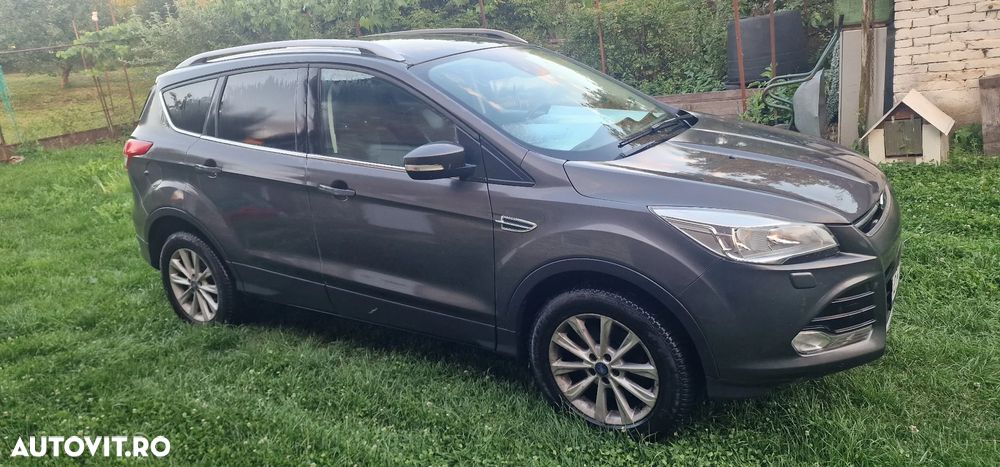 Ford Kuga 2.0 TDCi Powershift 4WD Titanium - 2
