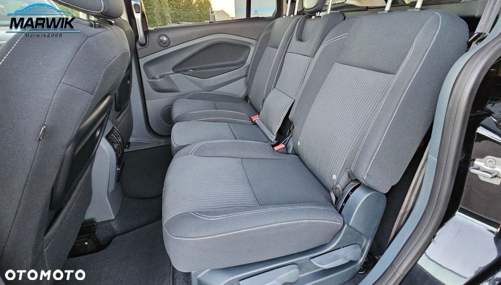 Ford Grand C-MAX - 16