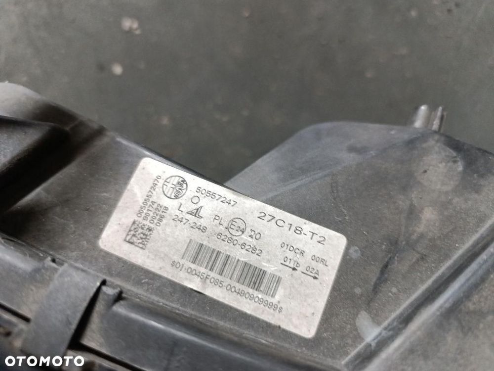 ALFA ROMEO GIULIA LAMPA XENON LEWA PRZÓD 50557247 - 9