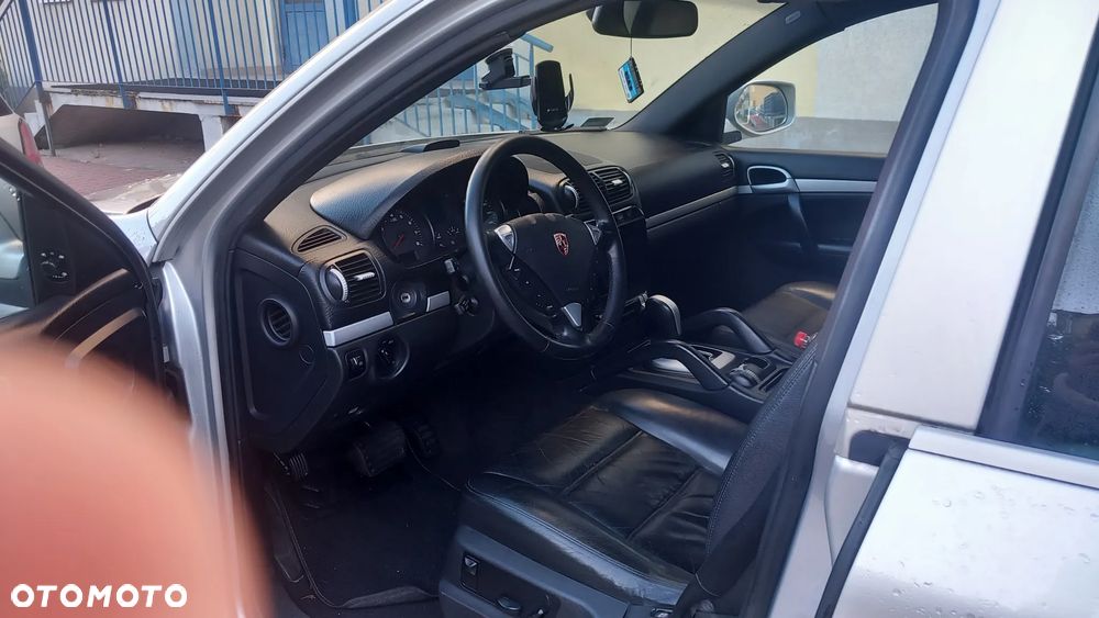 Porsche Cayenne Tiptronic S - 3