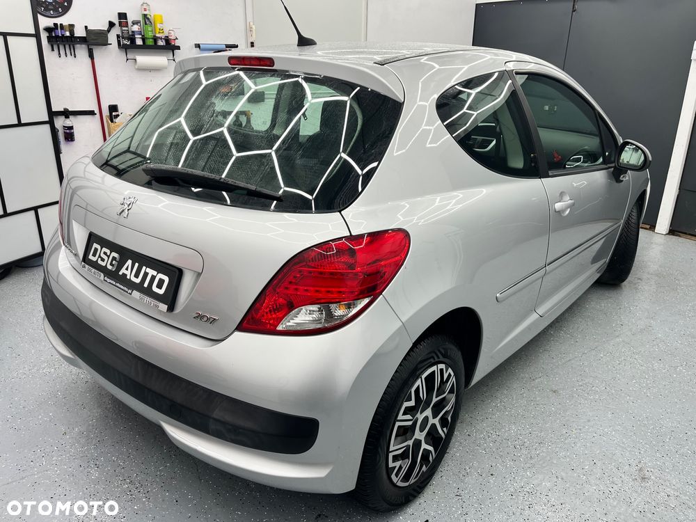 Peugeot 207 - 17