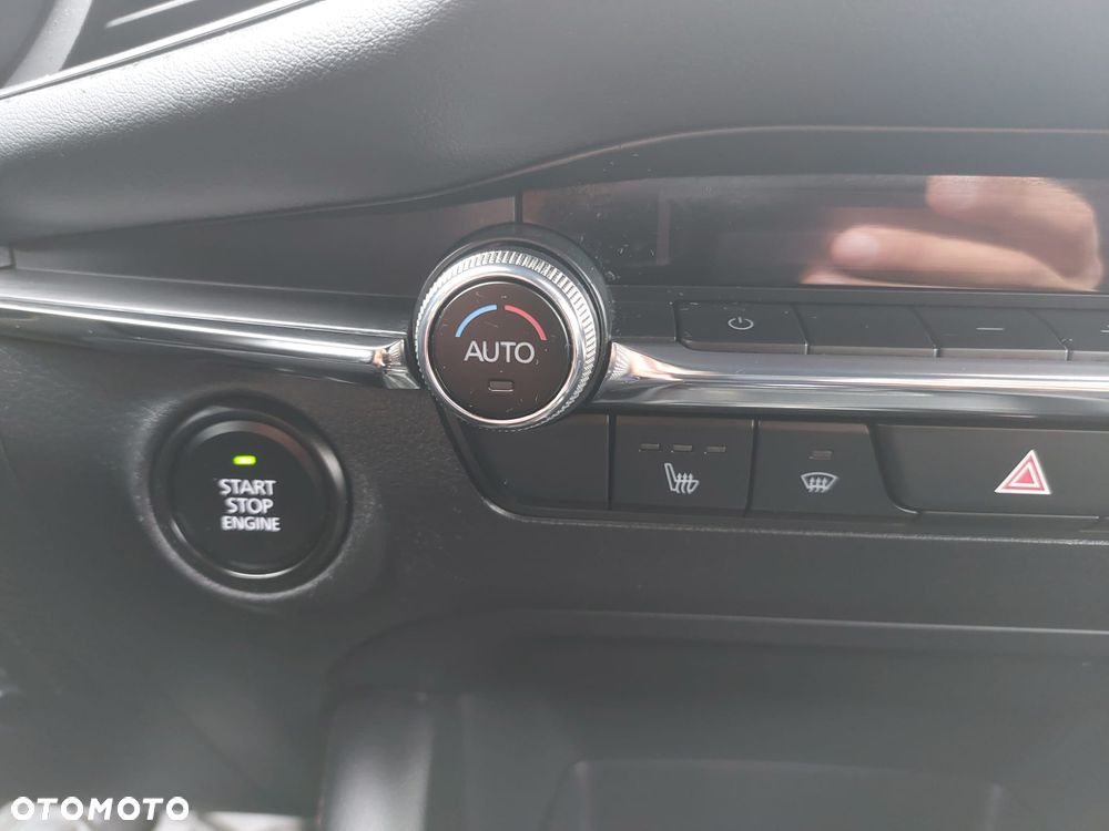Mazda 3 e-SKYACTIV-G 150 M HYBRID HOMURA - 22