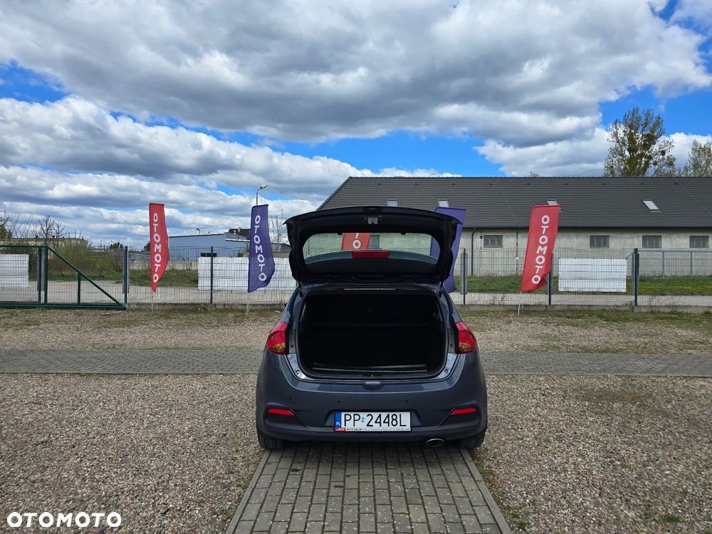 Kia Ceed 1.6 CRDi 128 Vision - 11