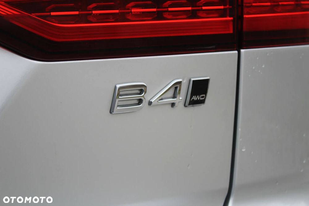 Volvo V60 Cross Country B4 D AWD Geartronic - 14