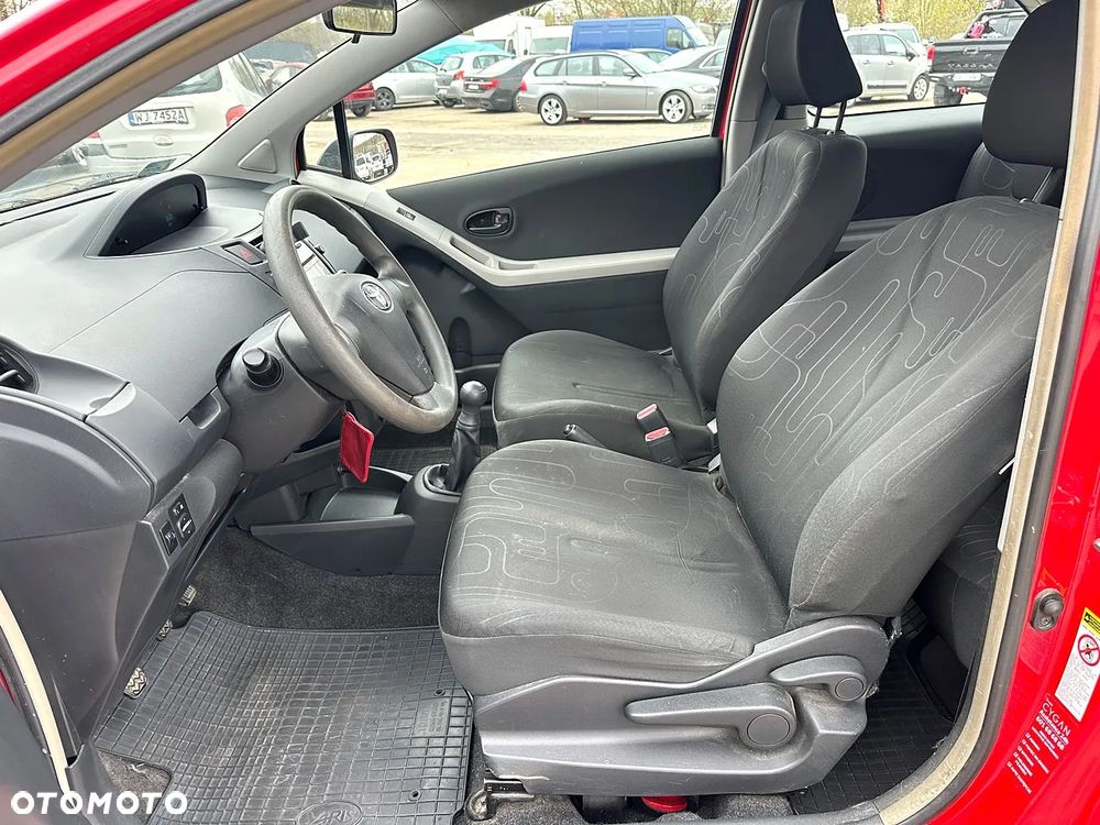 Toyota Yaris 1.0 Luna - 6