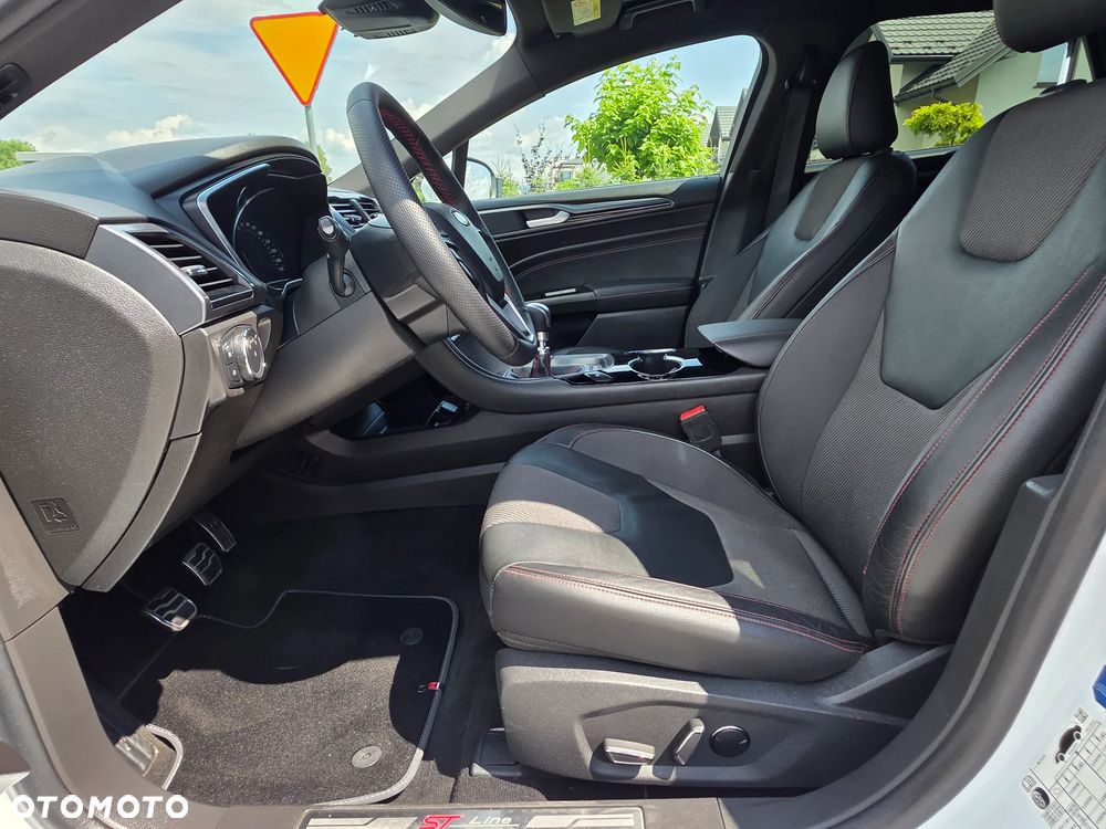 Ford Mondeo SW 2.0 TDCi S&S ST-Line - 15