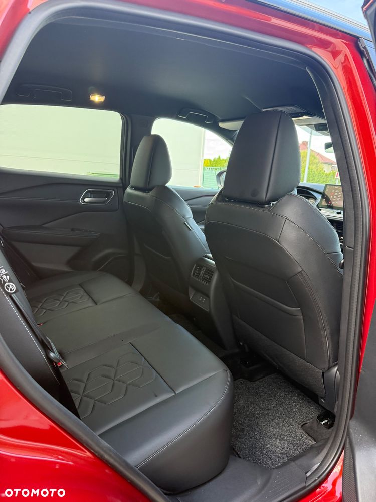 Nissan Qashqai 1.3 DIG-T DCT TEKNA - 31