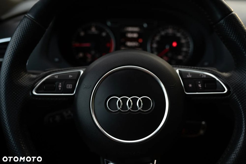 Audi Q3 2.0 TDI Quattro S tronic - 18