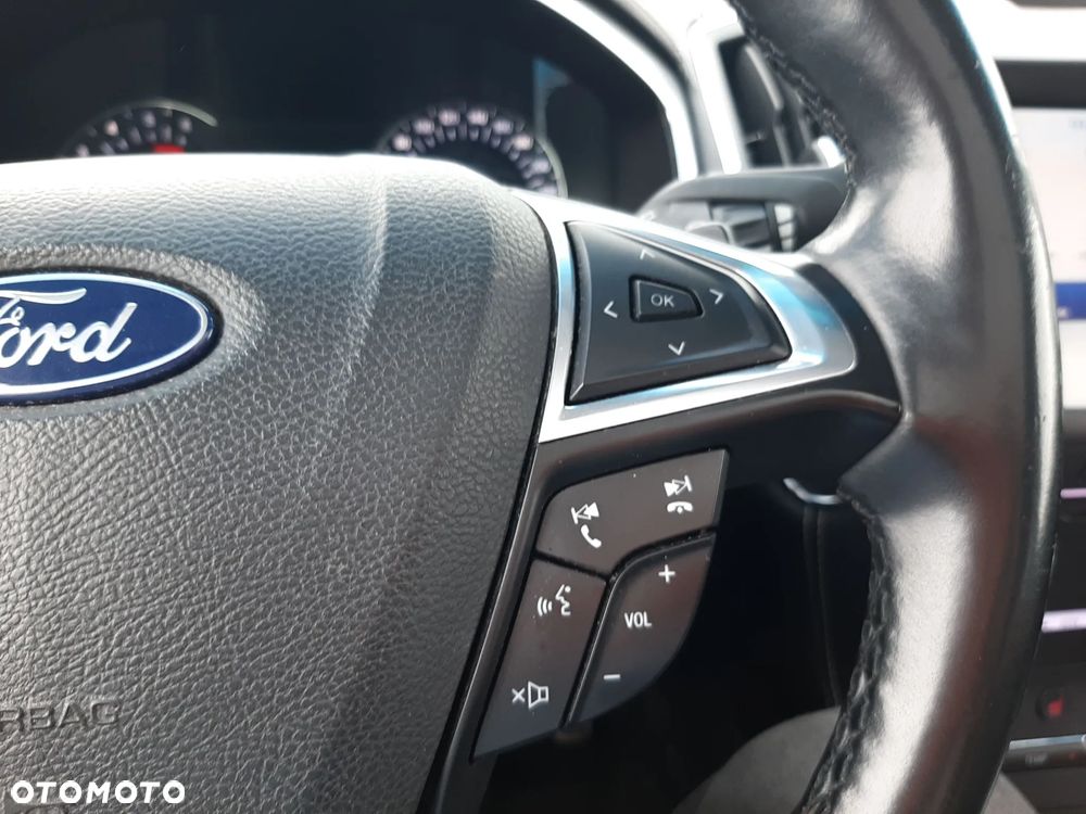 Ford Edge 2.0 EcoBlue Twin-Turbo 4WD Vignale - 32