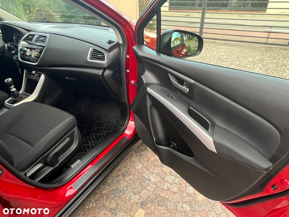 Suzuki SX4 S-Cross 1.4 SHVS Comfort Plus - 28