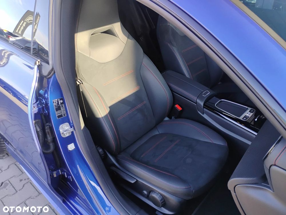 Mercedes-Benz CLA 200 AMG Line 7G-DCT - 16