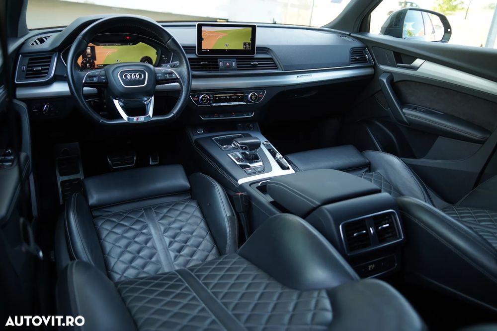 Audi Q5 2.0 40 TDI quattro S tronic Sport - 11