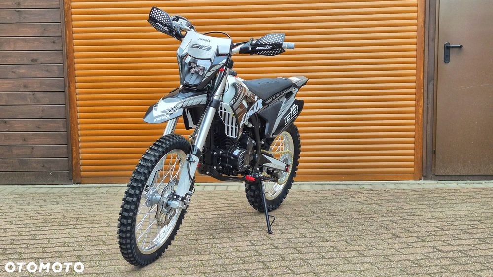 ASIX XB-88 250cc - 6