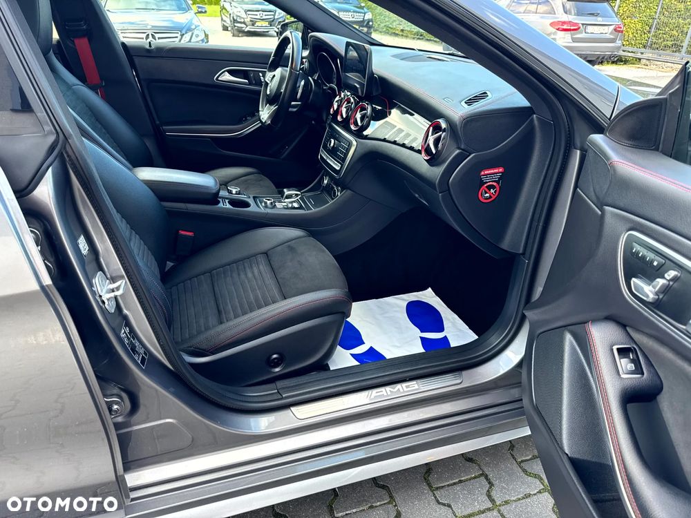 Mercedes-Benz CLA AMG 45 4Matic AMG Speedshift DCT 7G AMG Night Edition - 9