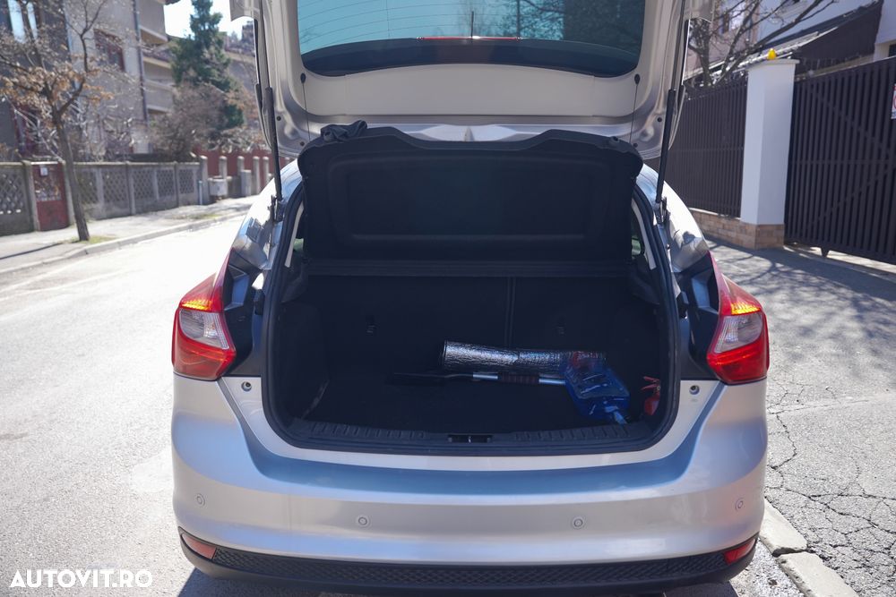 Ford Focus 2.0 TDCI DPF Titanium - 21