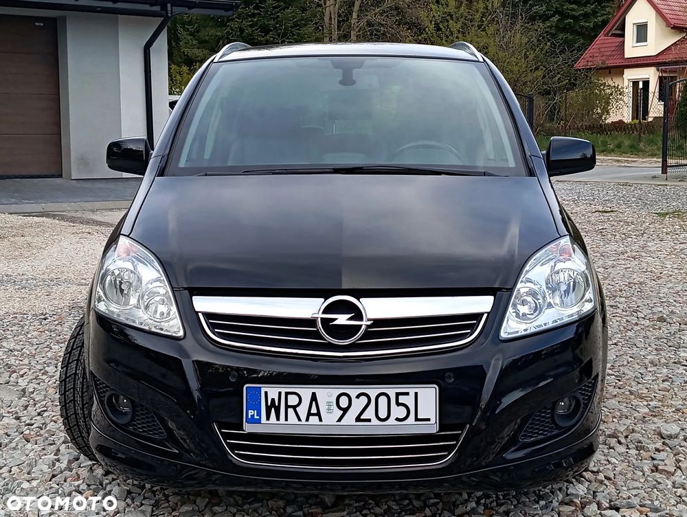 Opel Zafira 1.8 Design Edition - 1