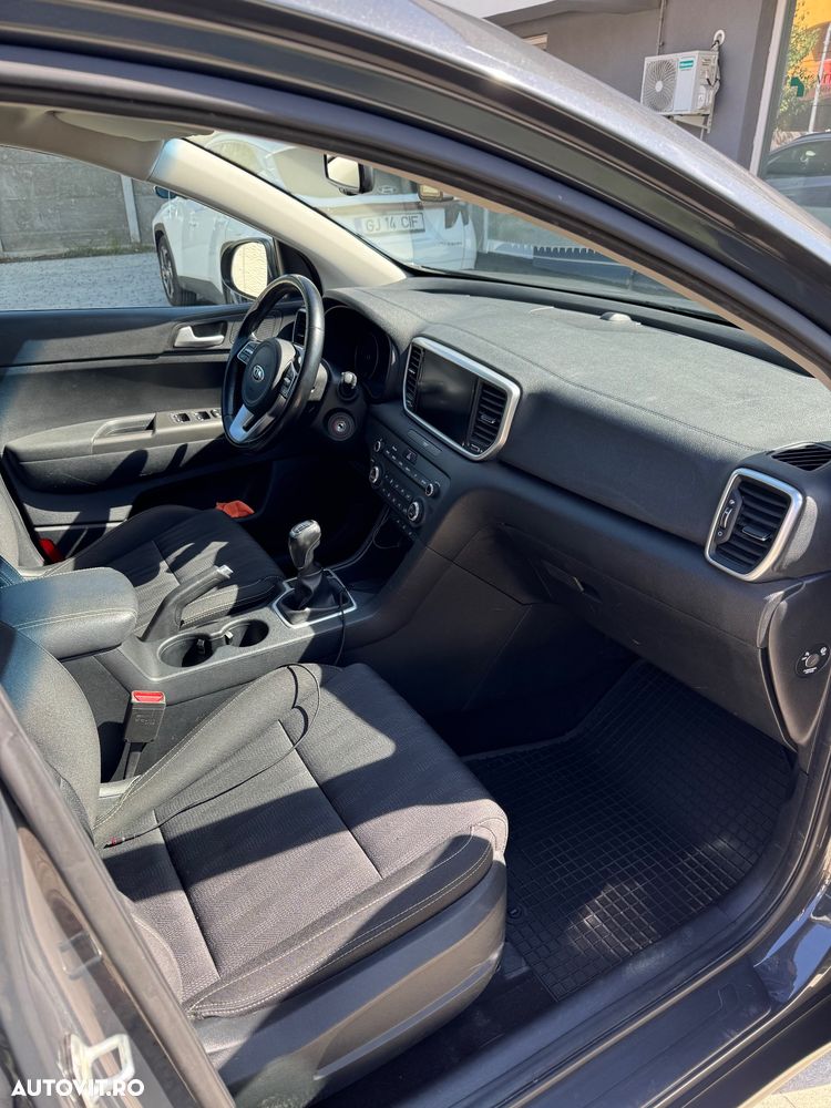Kia Sportage 1.6 GDI 6MT 4x2 Style - 5