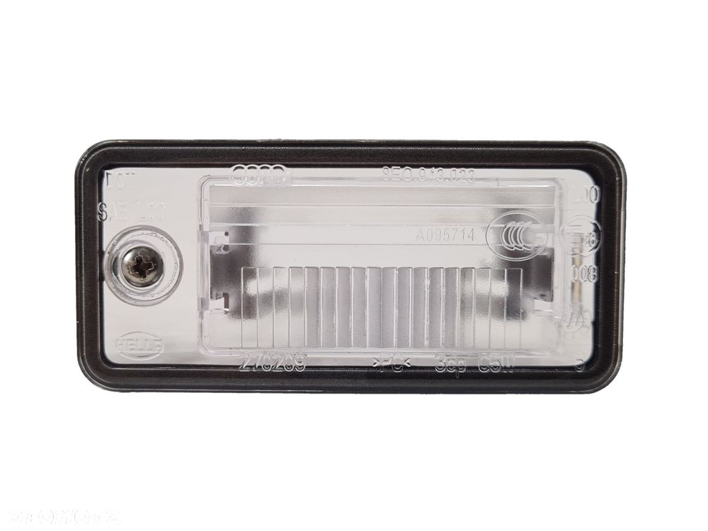 LAMPKA TABLICY REJESTRACYJNEJ LEWA 8E0943021B OE AUDI A3 A4 A8 A5C A6 Q7 - 1