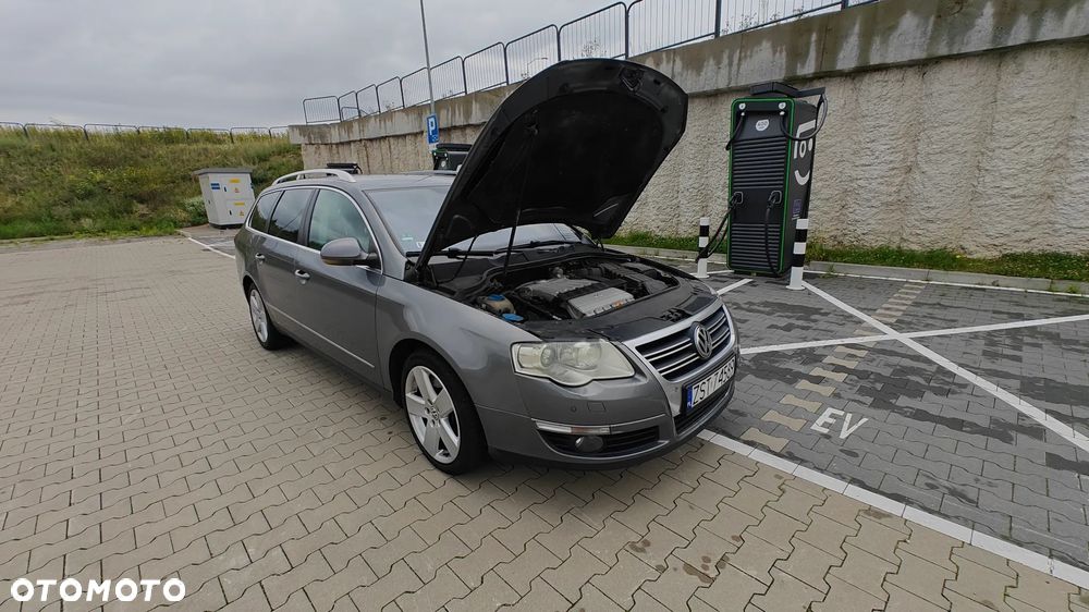 Volkswagen Passat 3.2 V6 FSI 4Mot Sportline DSG - 12