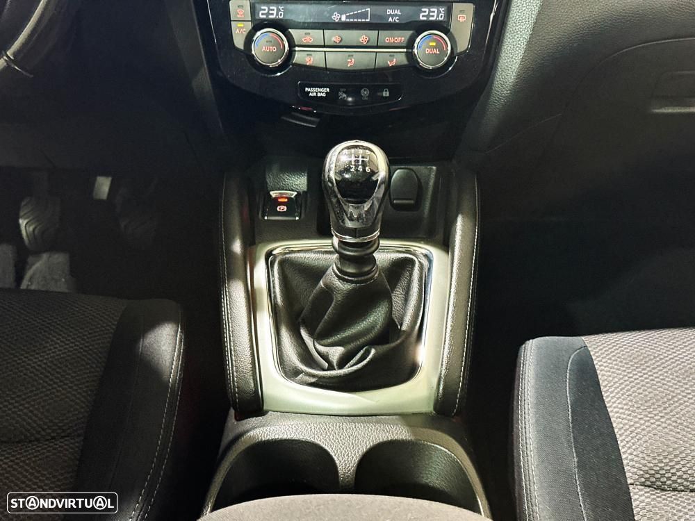 Nissan Qashqai 1.5 dCi N-Connecta Led - 27