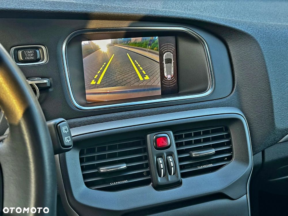 Volvo V40 D2 - 14