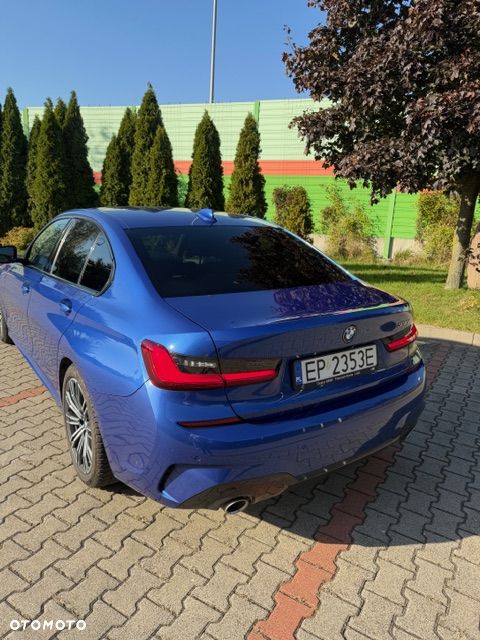 BMW Seria 3 330i M Sport sport - 8