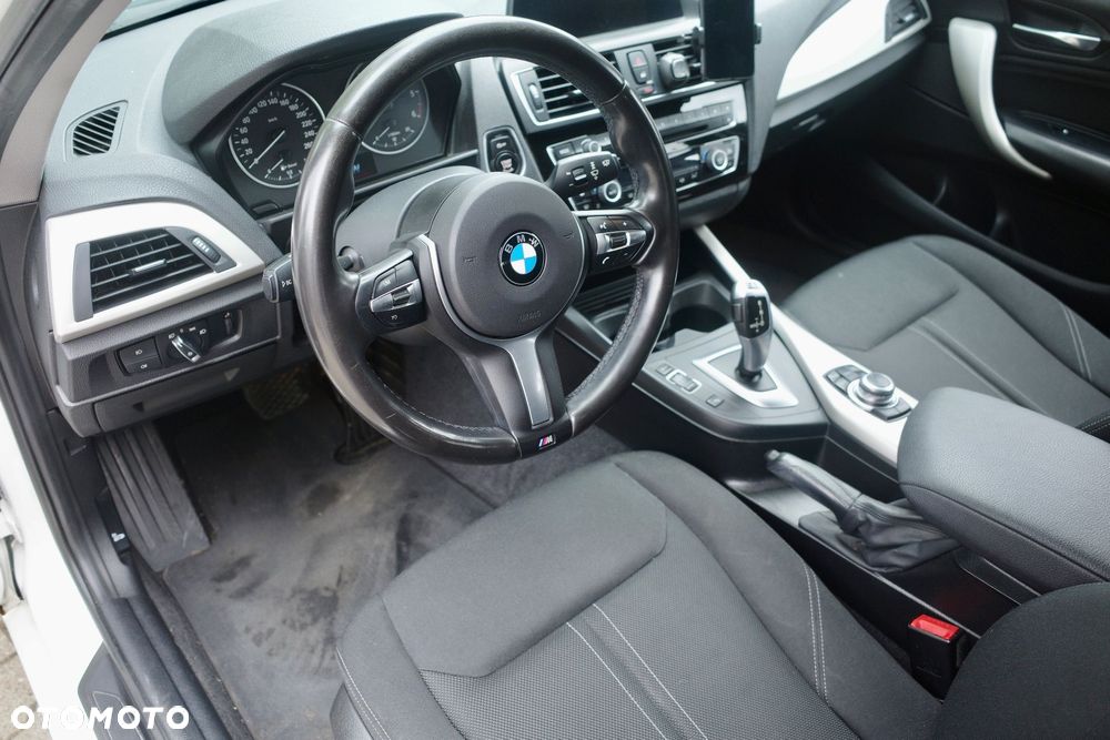 BMW Seria 1 118d Sport Line - 9