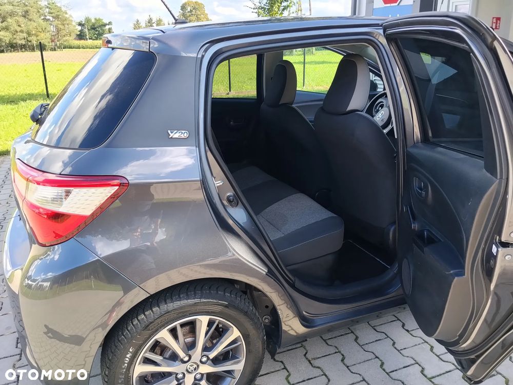 Toyota Yaris - 11