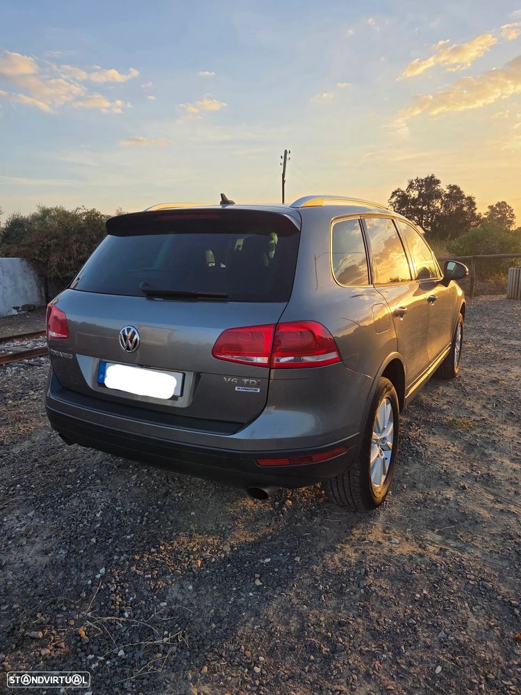 VW Touareg 3.0 TDI V6 - 3