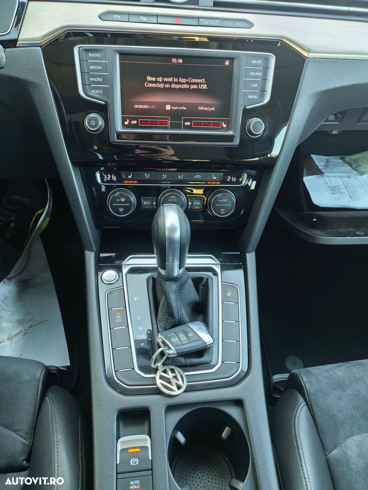 Volkswagen Passat 2.0 TDI DSG Highline - 8