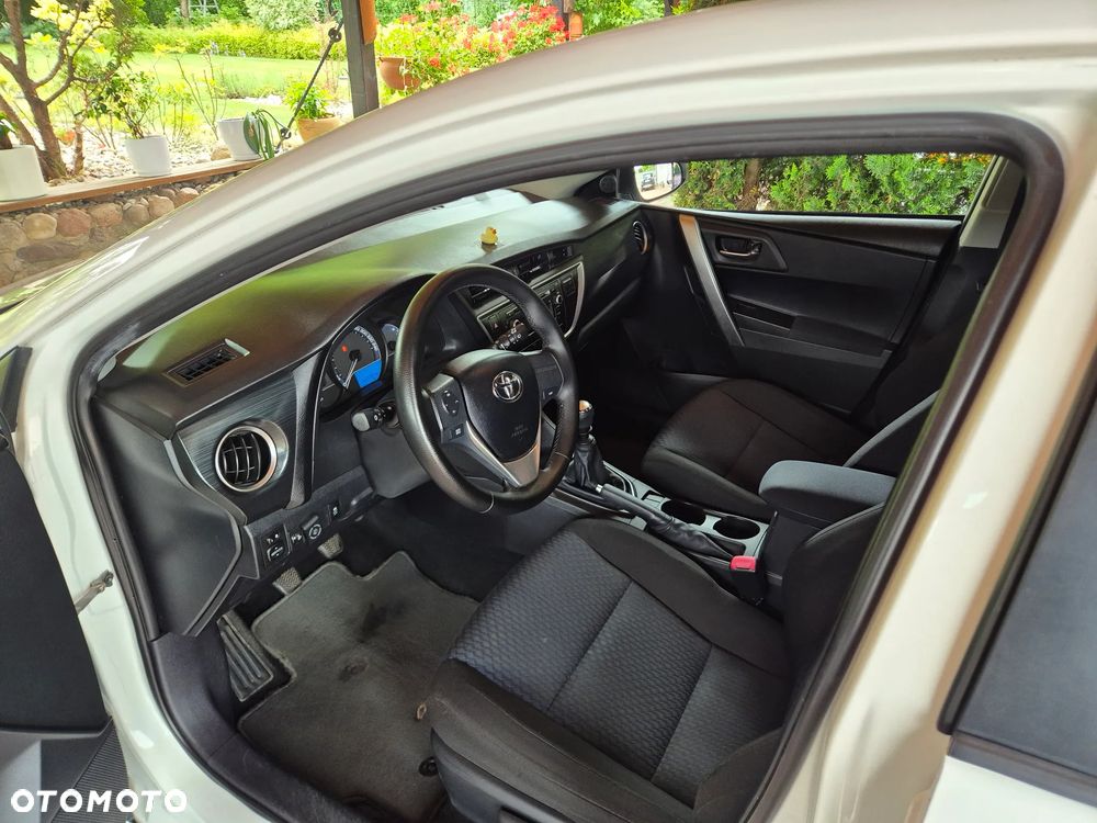 Toyota Auris 1.33 VVT-i Life - 11