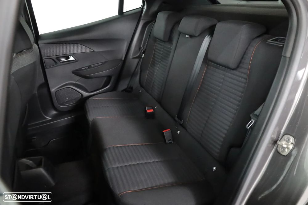 Peugeot 2008 PureTech 130 EAT8 Active Pack - 20