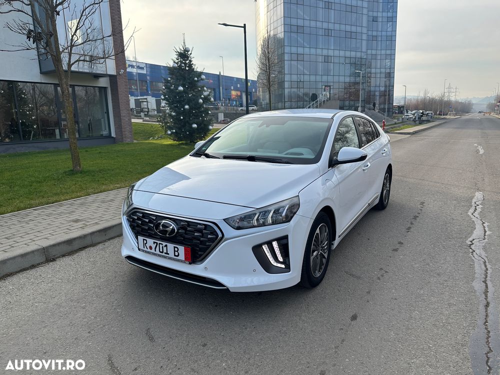 Hyundai IONIQ Plug-in-Hybrid 1.6 GDI Premium - 1