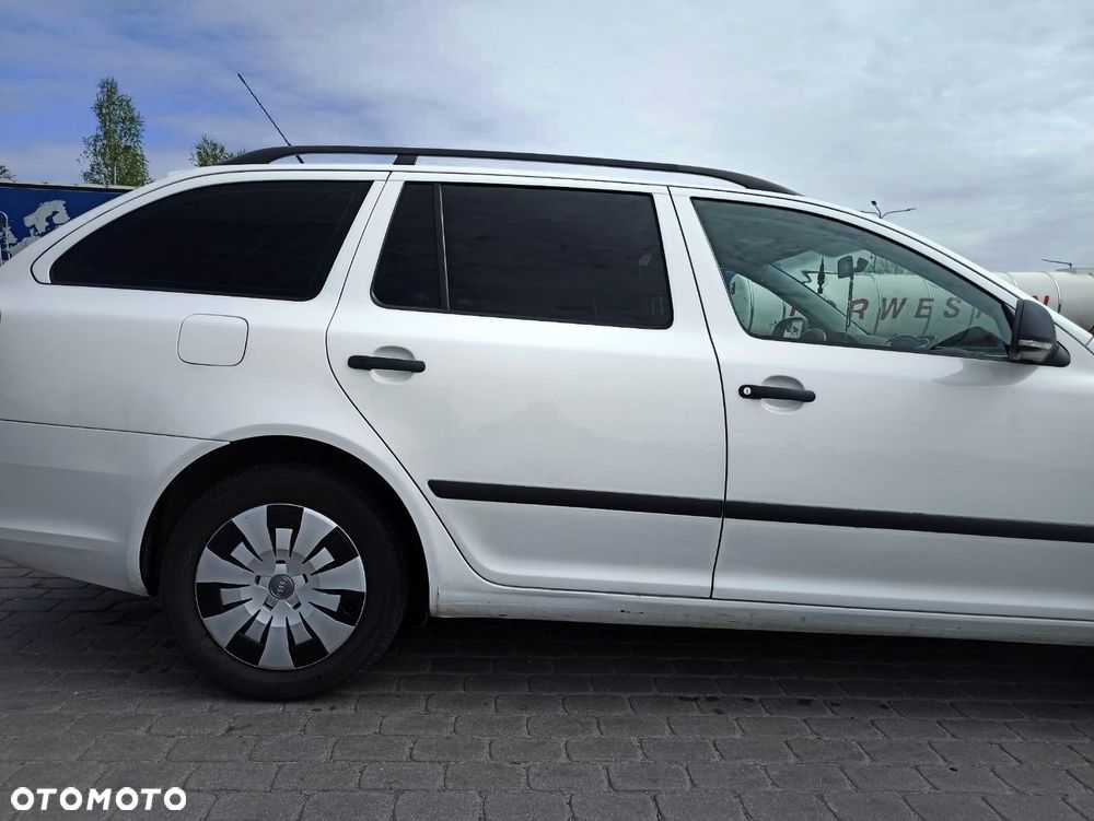 Skoda Octavia 1.6 Mint - 10