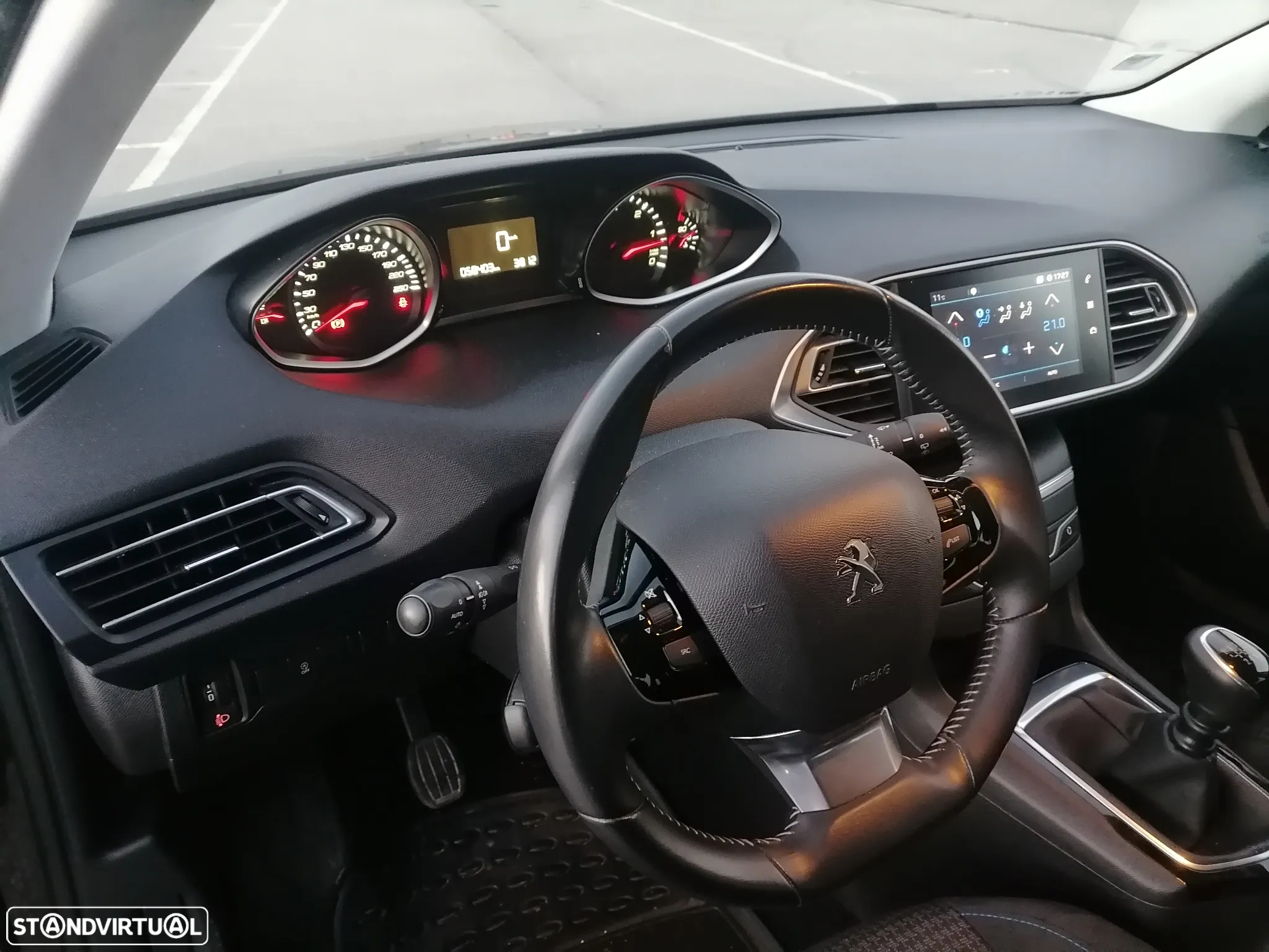 Peugeot 308 SW 1.5 BlueHDi Style - 9