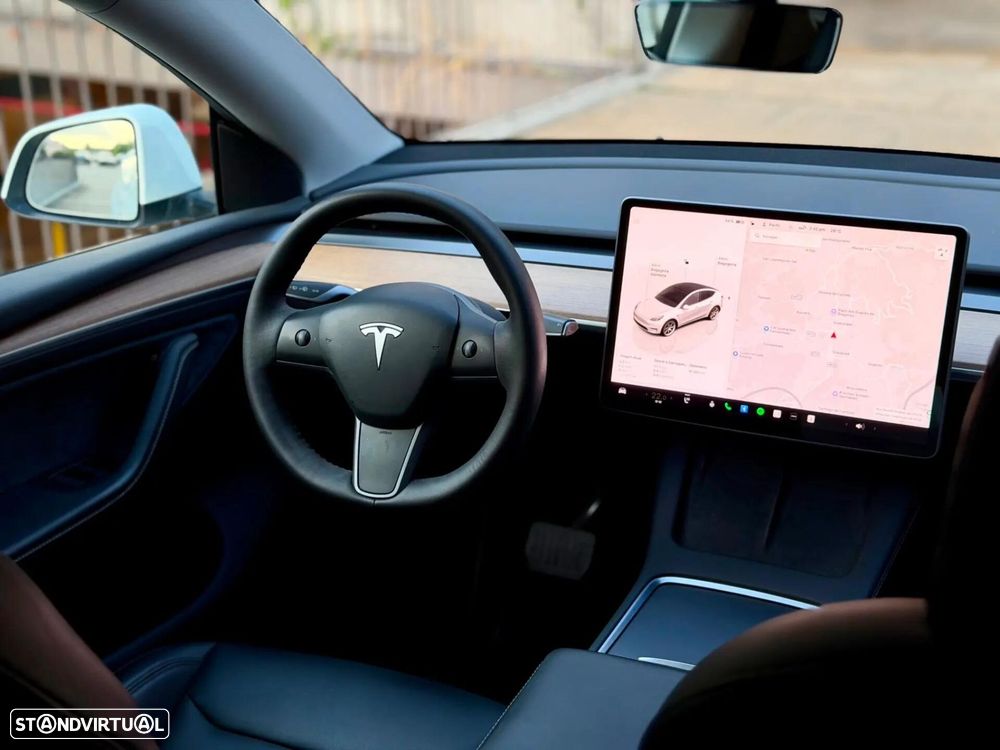 Tesla Model Y Long Range Dual Motor AWD - 6
