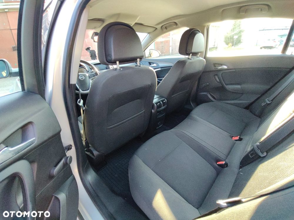 Opel Insignia 1.8 - 15