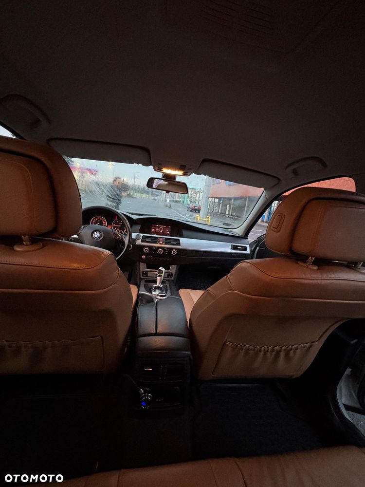 BMW Seria 5 - 12