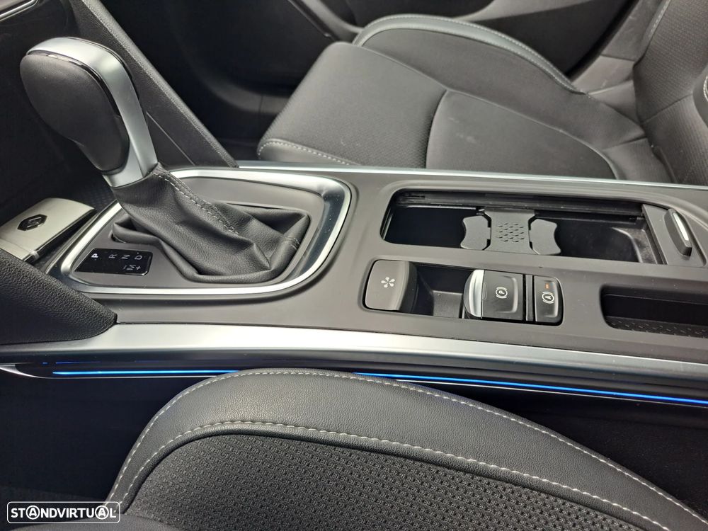 Renault Mégane Sport Tourer 1.3 TCe Techno EDC - 30