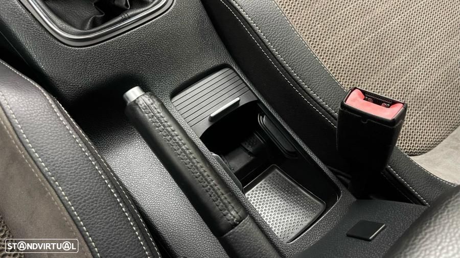 VW Scirocco 2.0 TDI (Blue Motion Technologie) - 15