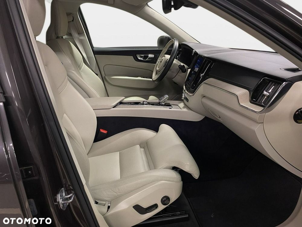 Volvo XC 60 - 13